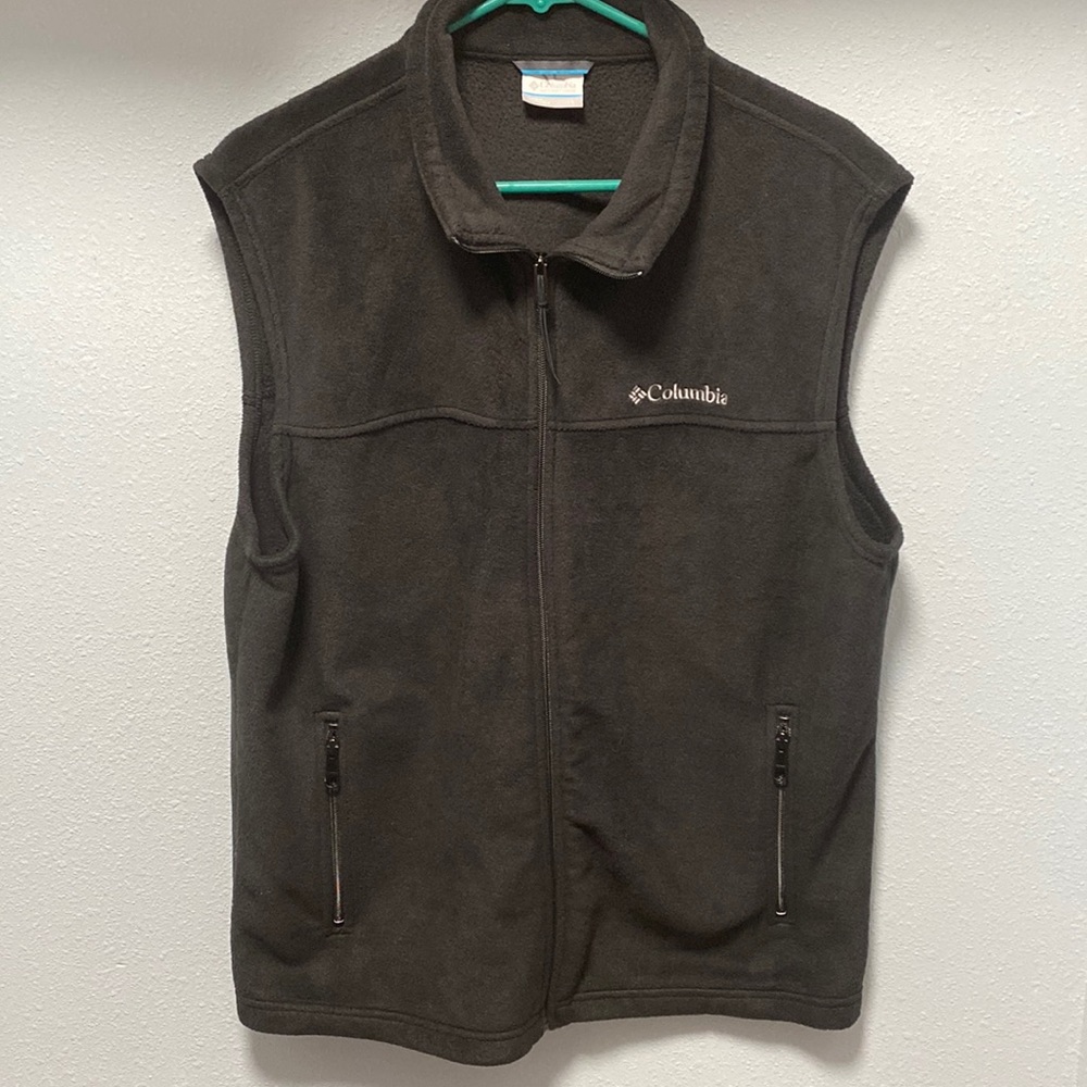 Columbia fleece vest